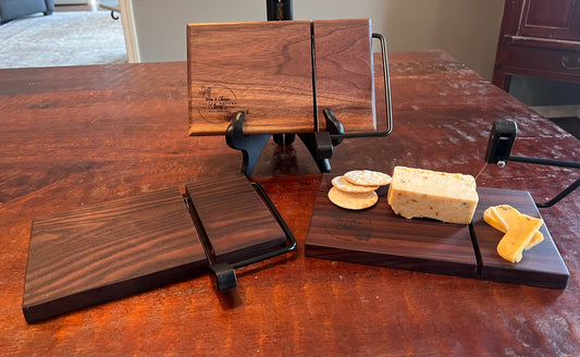 Cheese slicer board - Walnut